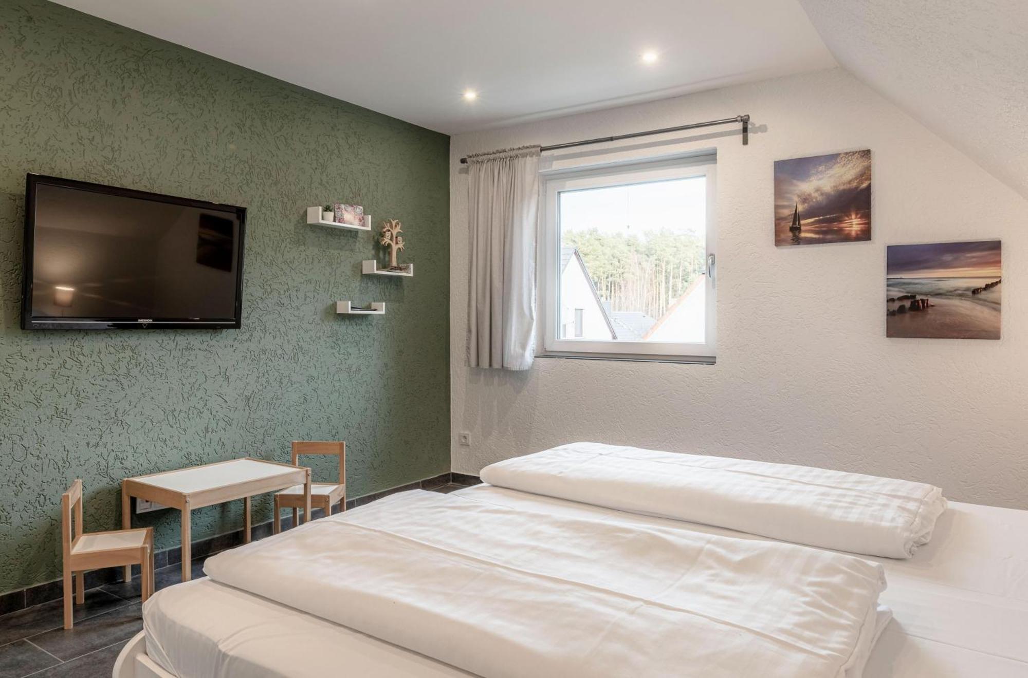 Ferienhaus Daniela Mit Terrasse Und Garten Silz  Eksteriør billede
