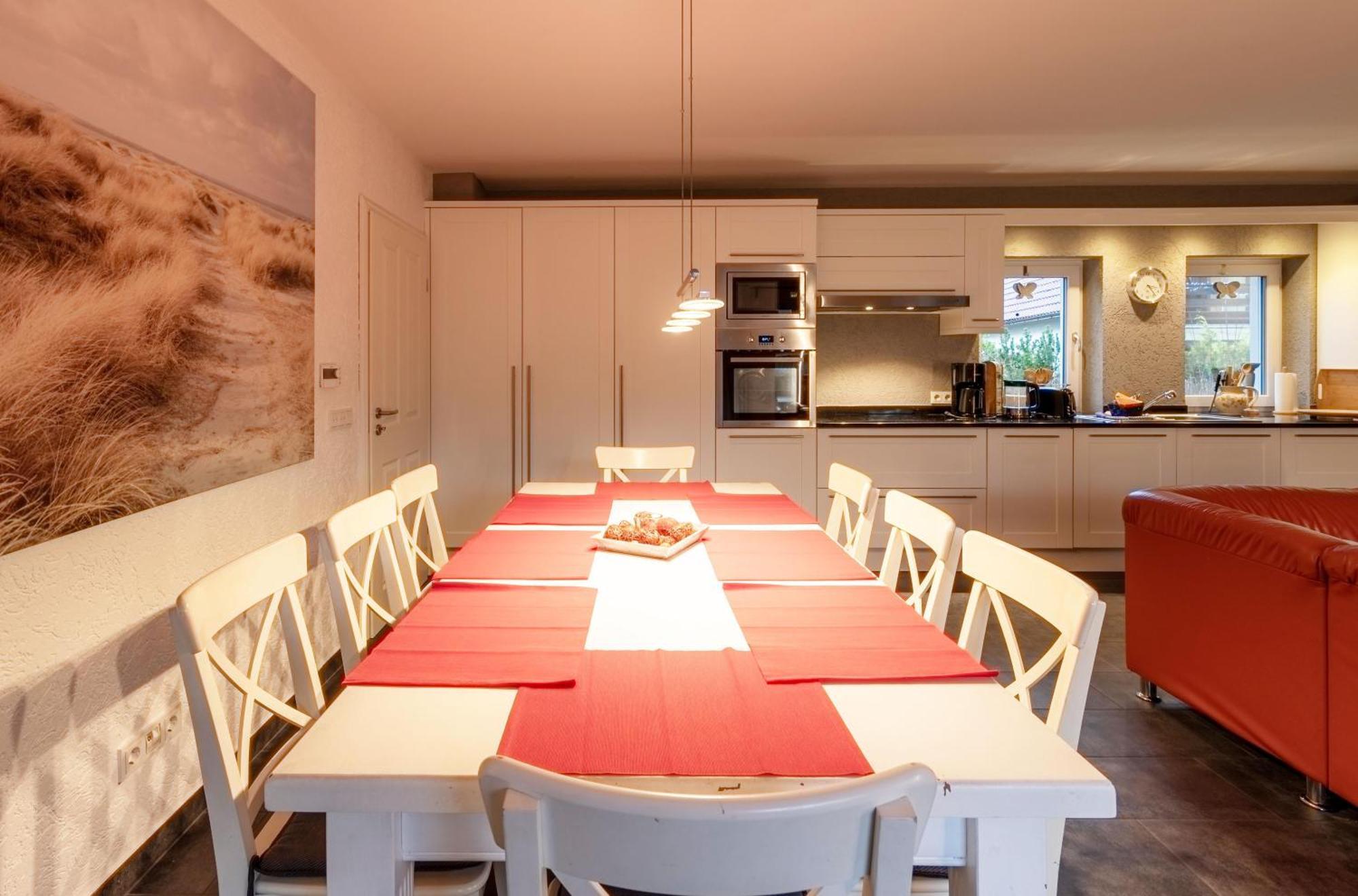 Ferienhaus Daniela Mit Terrasse Und Garten Silz  Eksteriør billede