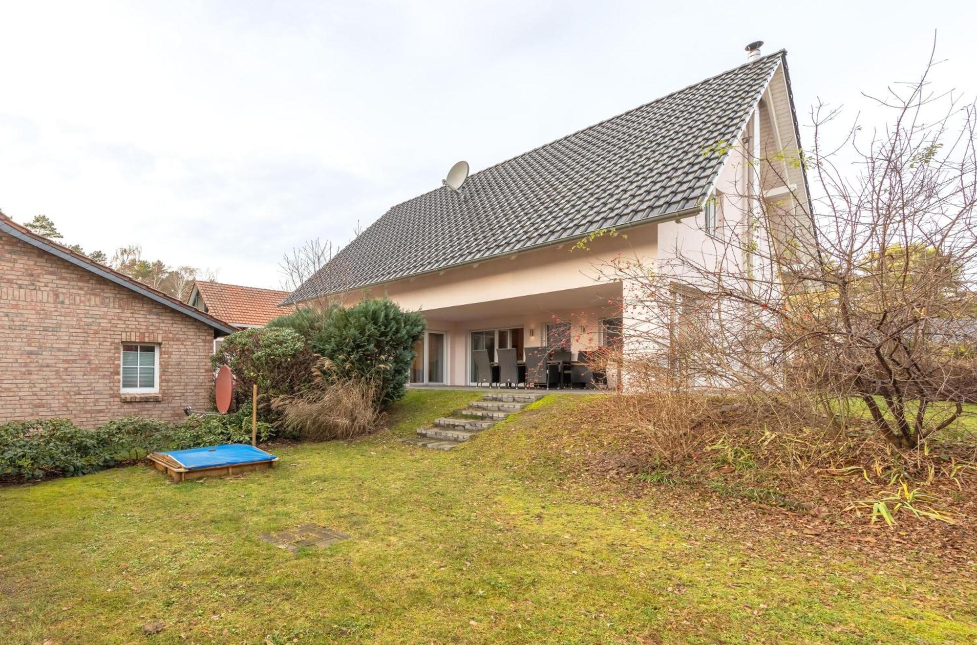 Ferienhaus Daniela Mit Terrasse Und Garten Silz  Eksteriør billede